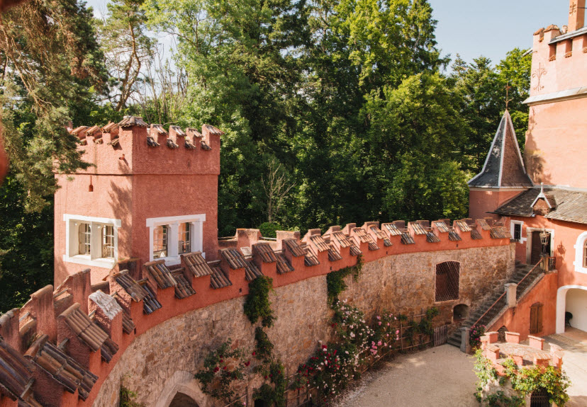 Zámek Červený Hrádek, Czech Republic (Czechia)